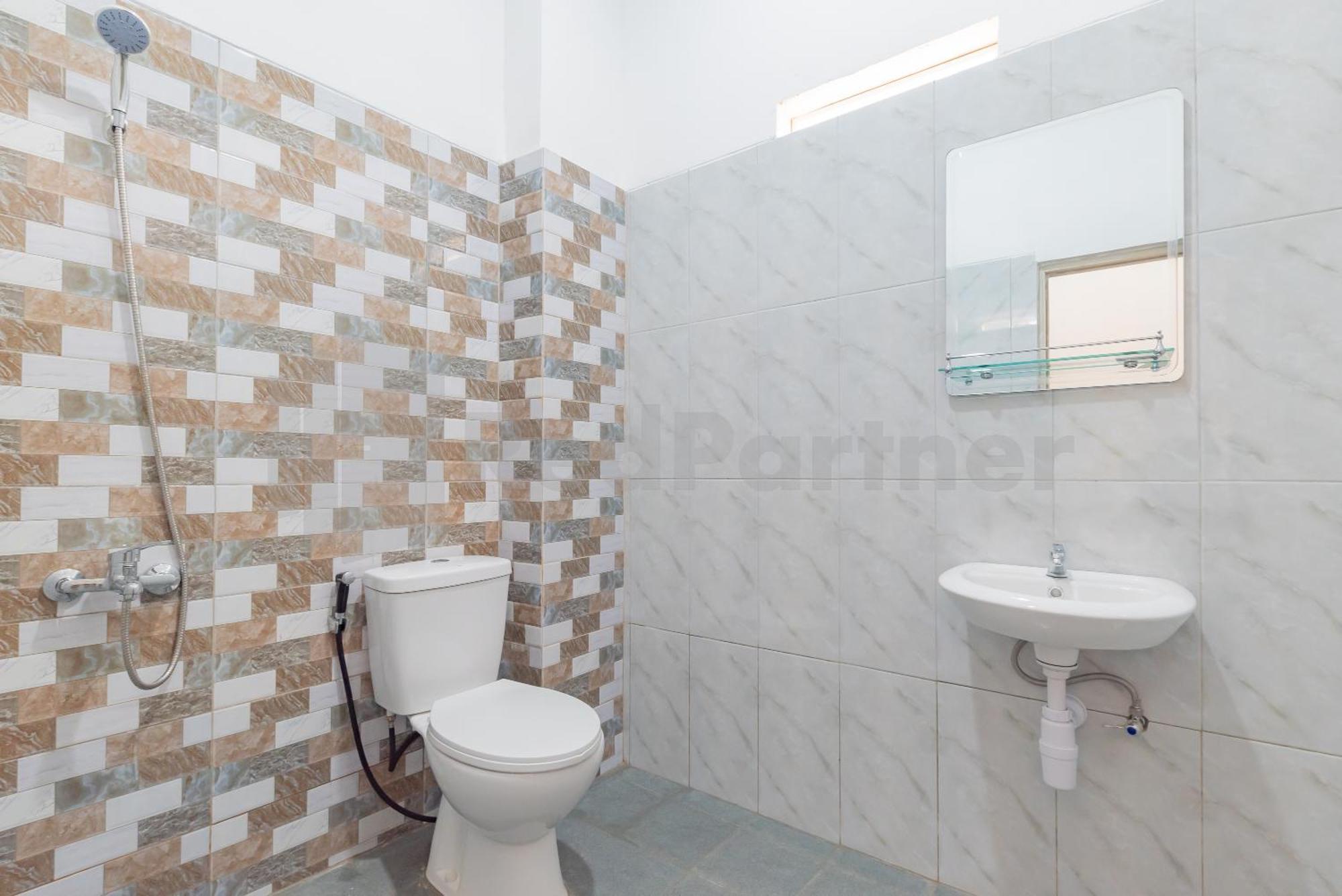 Rumah Panda Guesthouse Redpartner Tangkil  Ngoại thất bức ảnh