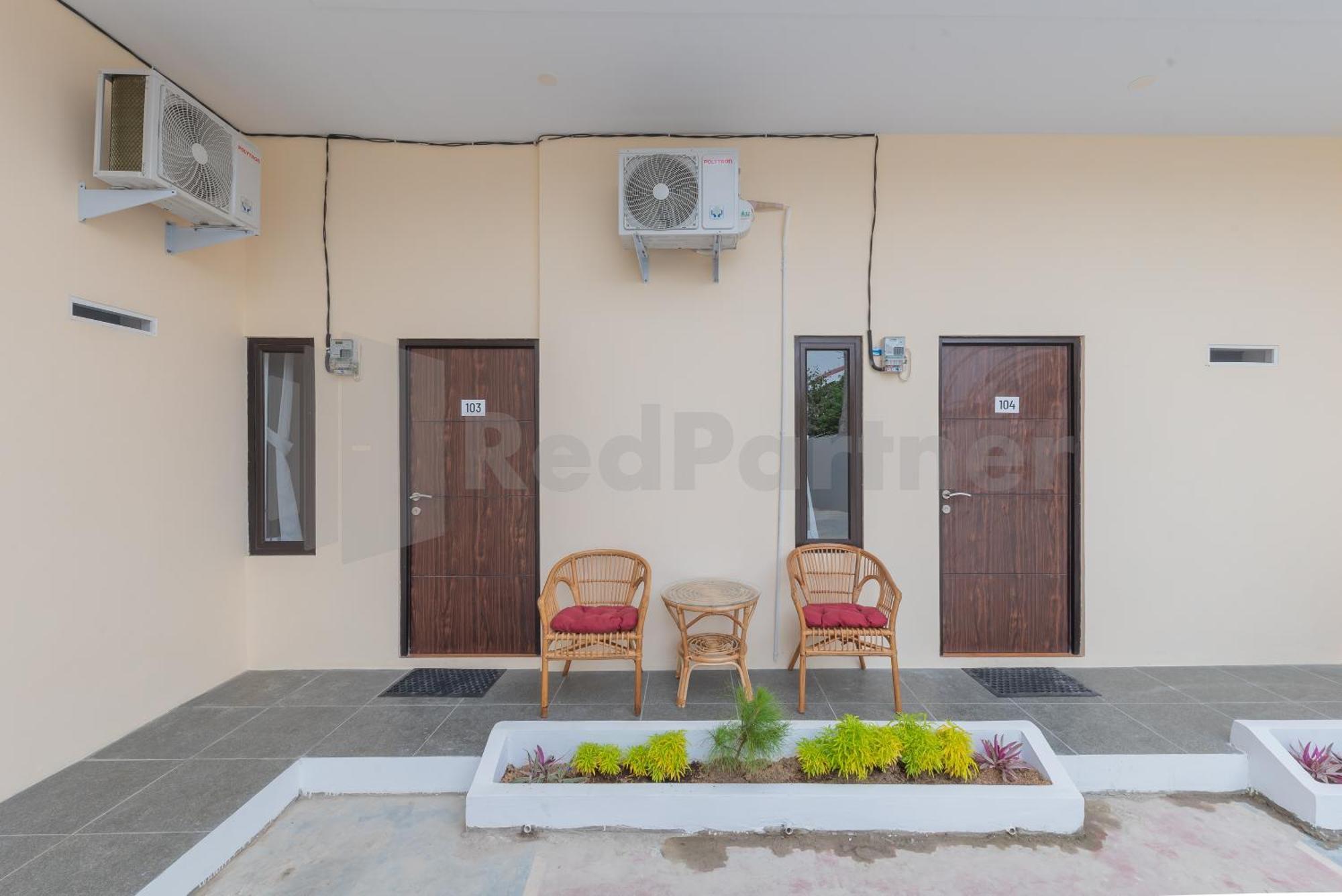 Rumah Panda Guesthouse Redpartner Tangkil  Ngoại thất bức ảnh