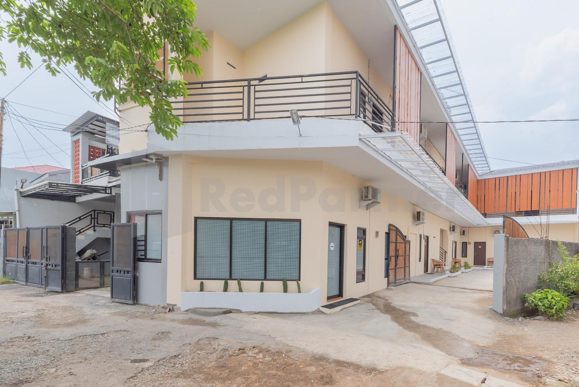 Rumah Panda Guesthouse Redpartner Tangkil  Ngoại thất bức ảnh